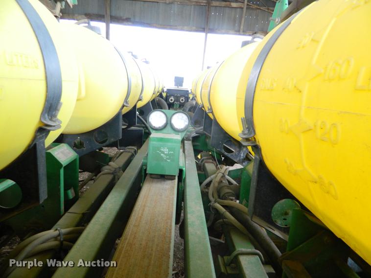 image for item K2603 1999 John Deere 1770 Conservation no-till planter