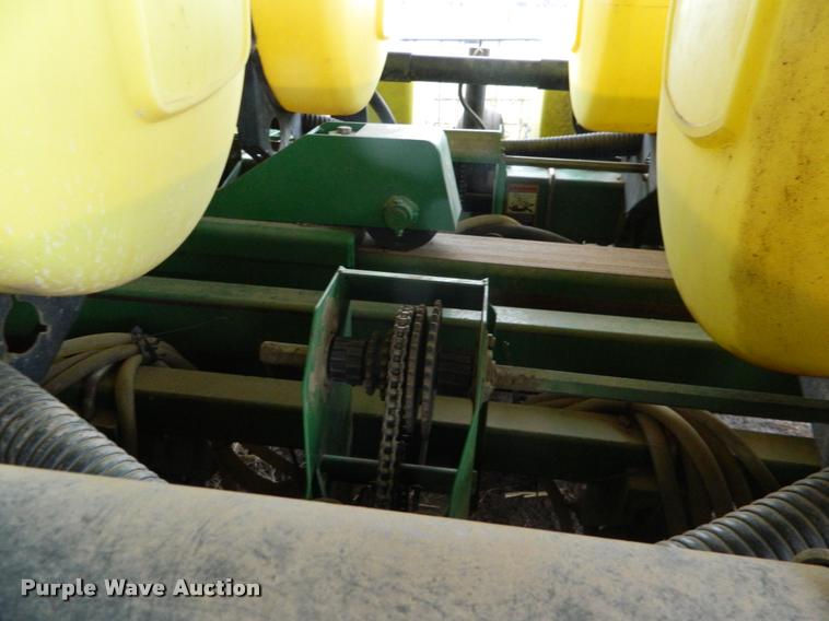 image for item K2603 1999 John Deere 1770 Conservation no-till planter