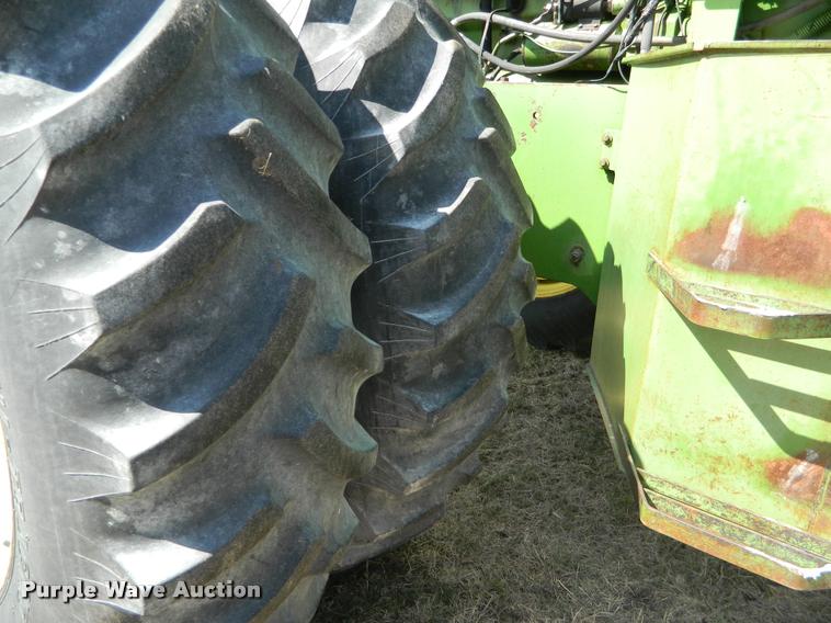 image for item K2636 John Deere 7520 4WD tractor