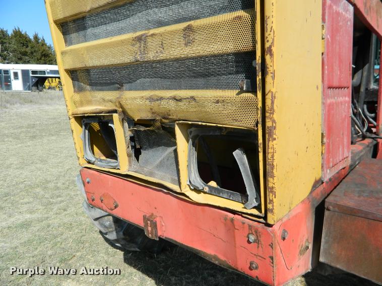 image for item K2641 Versatile 256 4WD tractor