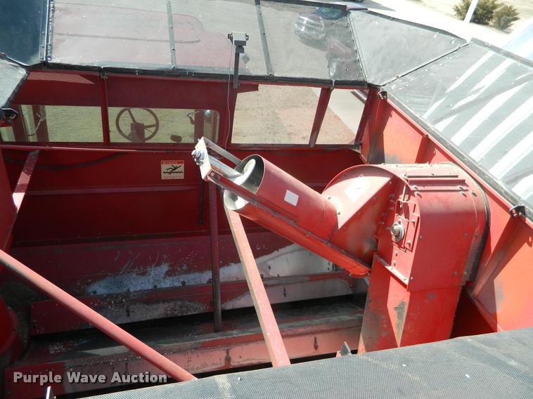 image for item K2690 1992 Case IH 1680 Axial-Flow combine