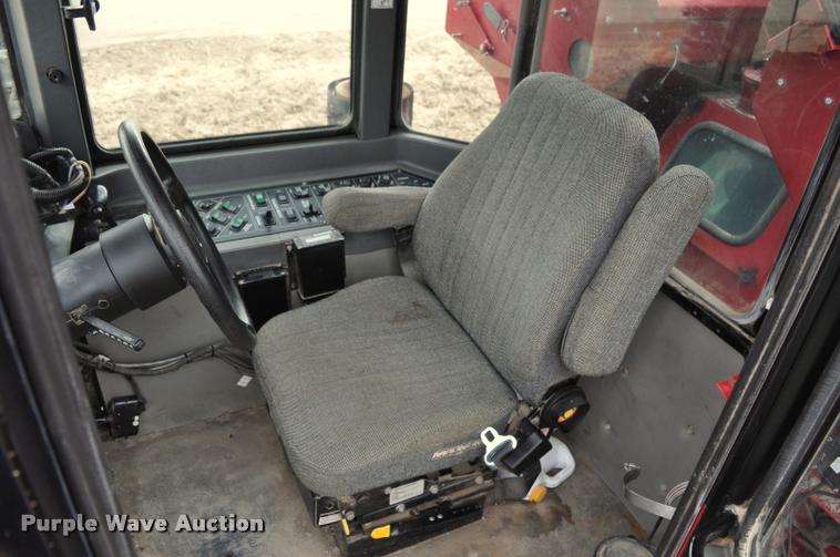 image for item K3994 2003 Case IH FLX3300B self-propelled applicator