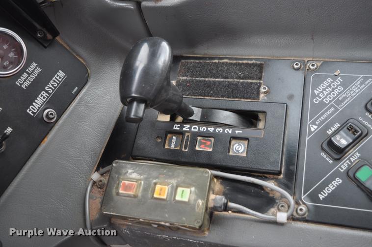 image for item K3994 2003 Case IH FLX3300B self-propelled applicator