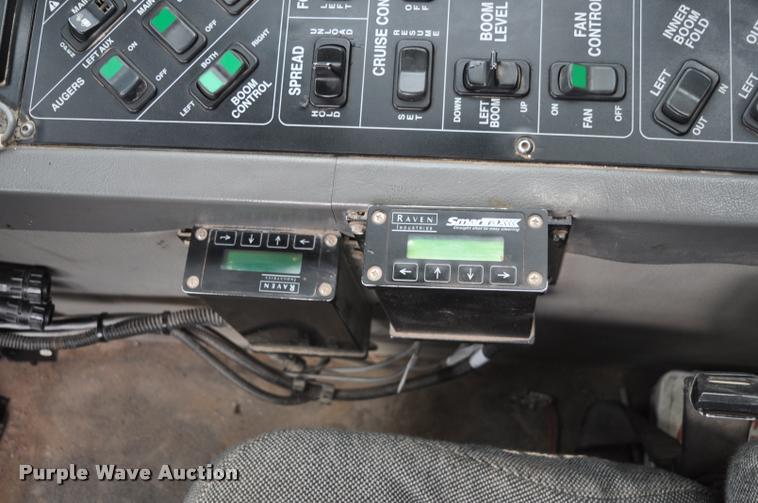 image for item K3994 2003 Case IH FLX3300B self-propelled applicator