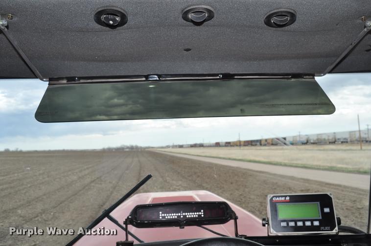 image for item K3994 2003 Case IH FLX3300B self-propelled applicator