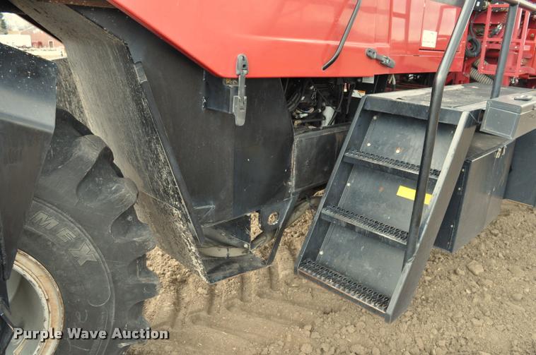 image for item K3994 2003 Case IH FLX3300B self-propelled applicator
