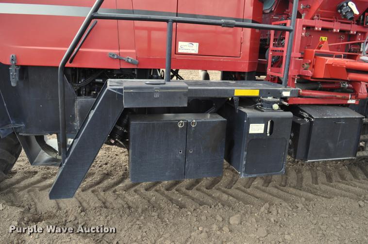 image for item K3994 2003 Case IH FLX3300B self-propelled applicator