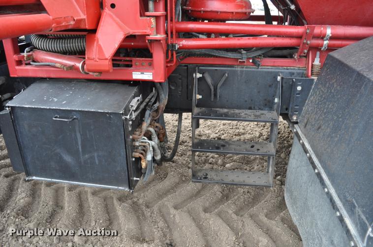image for item K3994 2003 Case IH FLX3300B self-propelled applicator