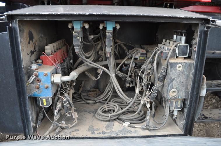 image for item K3994 2003 Case IH FLX3300B self-propelled applicator