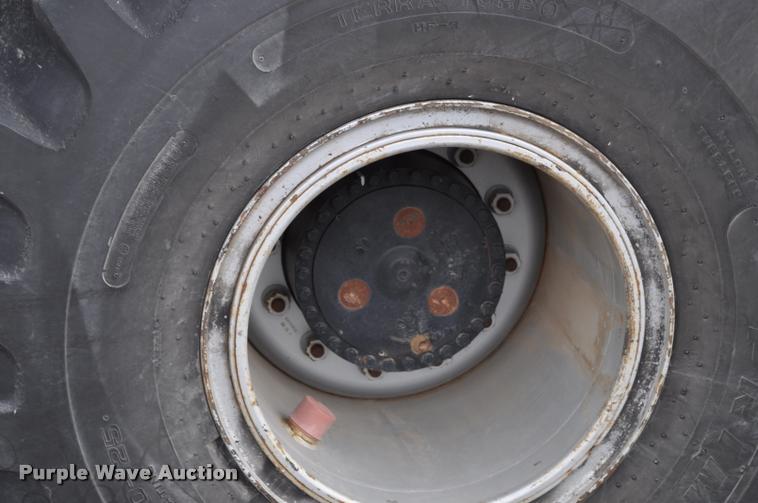 image for item K3994 2003 Case IH FLX3300B self-propelled applicator