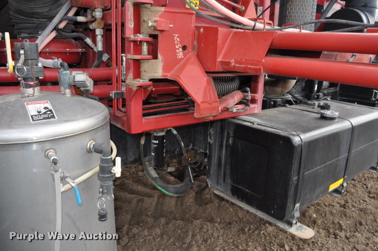 image for item K3994 2003 Case IH FLX3300B self-propelled applicator