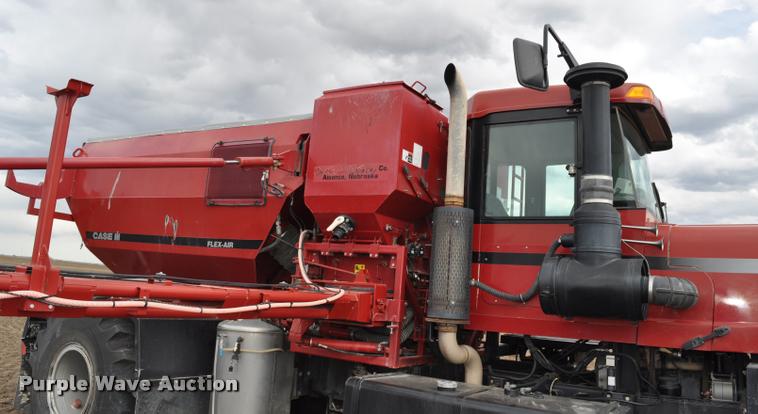 image for item K3994 2003 Case IH FLX3300B self-propelled applicator