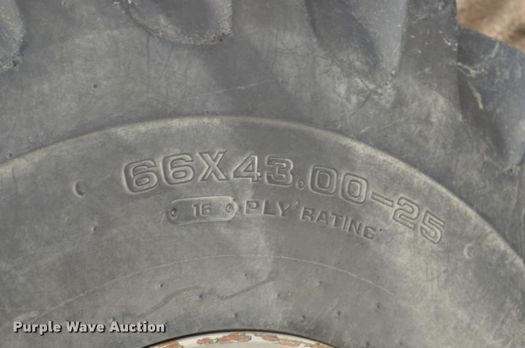 image for item K3994 2003 Case IH FLX3300B self-propelled applicator