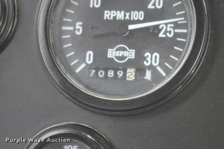 image for item K3994 2003 Case IH FLX3300B self-propelled applicator