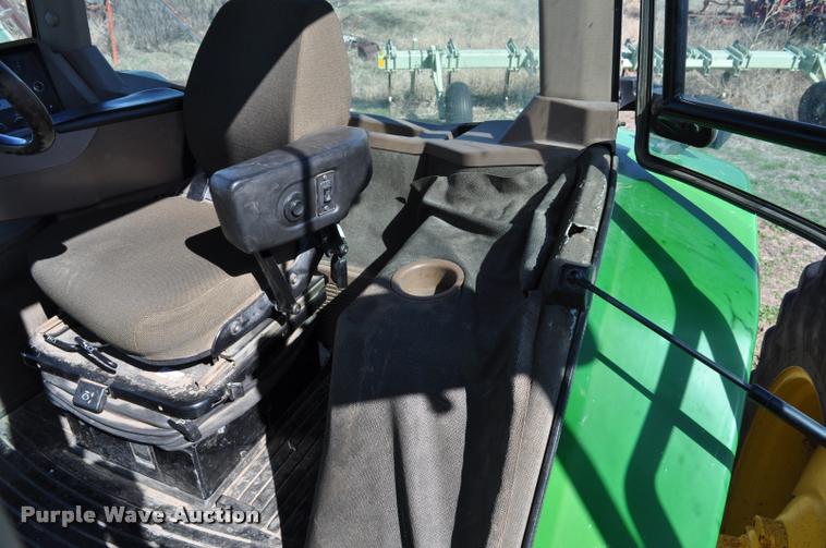 image for item K3995 1997 John Deere 8400 MFWD tractor