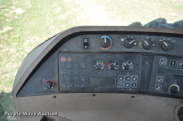 image for item K3995 1997 John Deere 8400 MFWD tractor