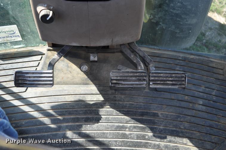 image for item K3995 1997 John Deere 8400 MFWD tractor