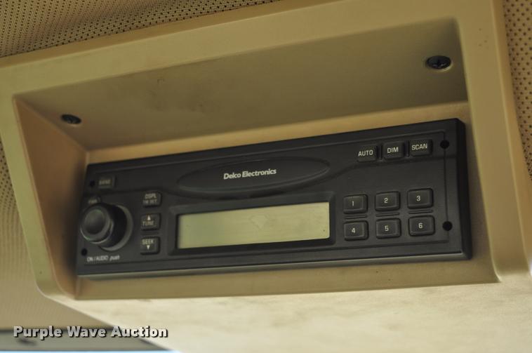 image for item K3995 1997 John Deere 8400 MFWD tractor