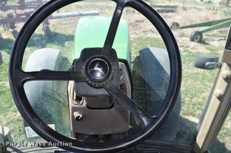 image for item K3995 1997 John Deere 8400 MFWD tractor