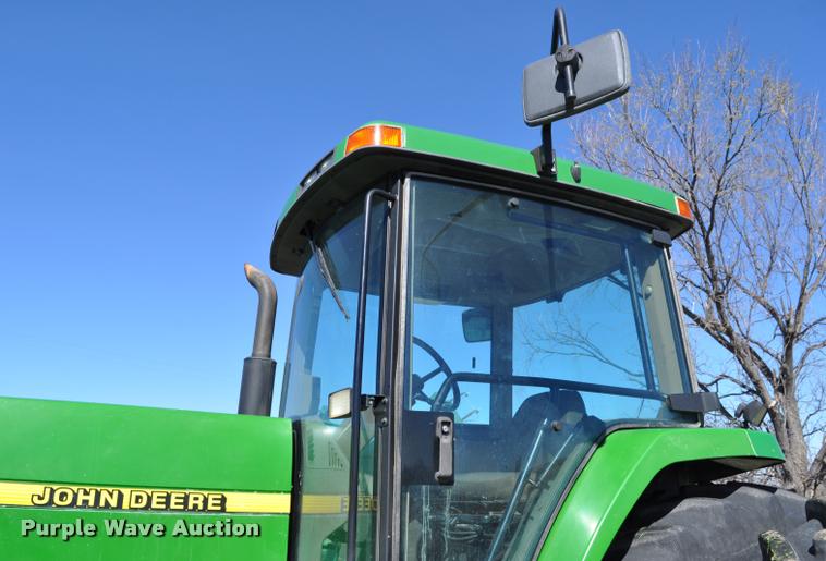 image for item K3995 1997 John Deere 8400 MFWD tractor