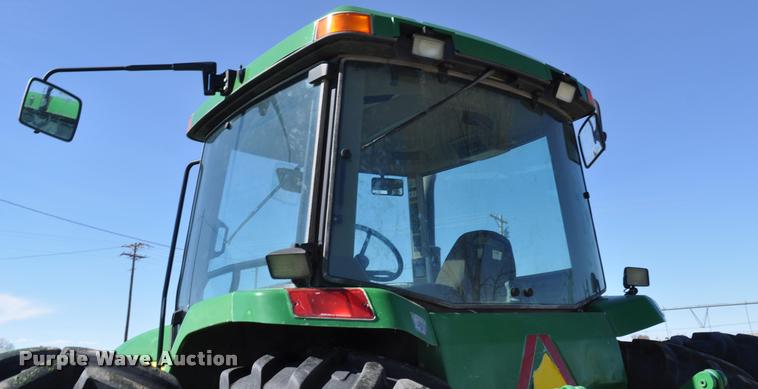 image for item K3995 1997 John Deere 8400 MFWD tractor