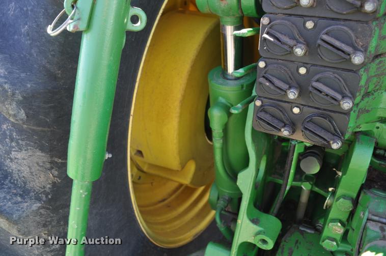 image for item K3995 1997 John Deere 8400 MFWD tractor