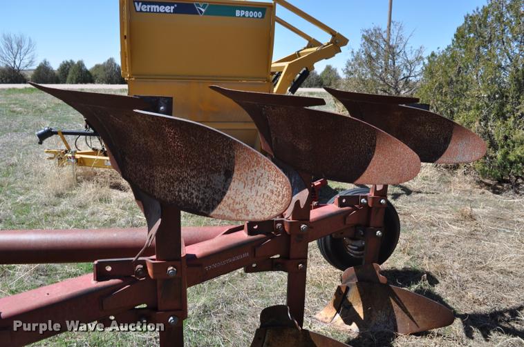 image for item K3997 Case IH rollover plow