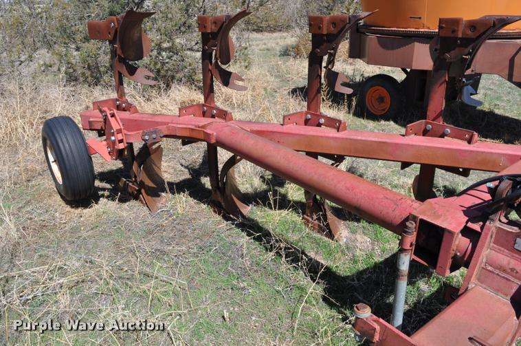 image for item K3997 Case IH rollover plow