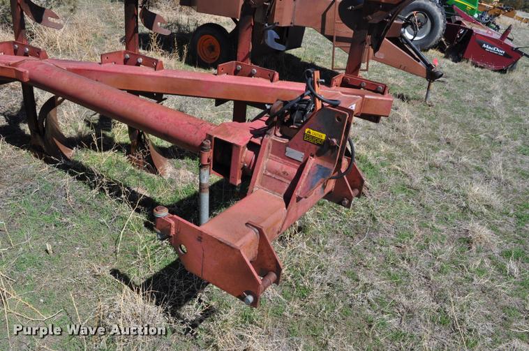 image for item K3997 Case IH rollover plow
