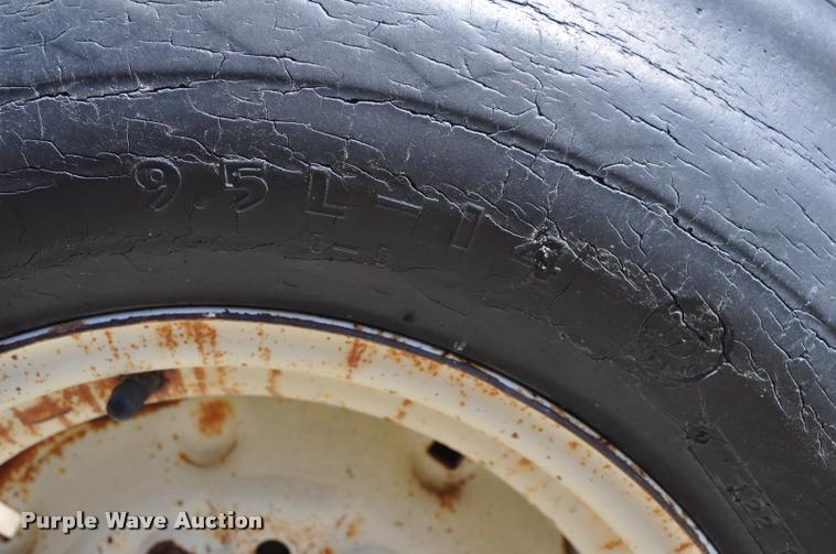 image for item K3997 Case IH rollover plow