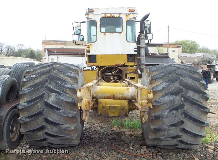 image for item K7683 1998 Ag-Chem TerraGator 1803 self-propelled applicator chassis