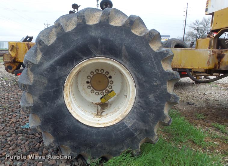 image for item K7683 1998 Ag-Chem TerraGator 1803 self-propelled applicator chassis
