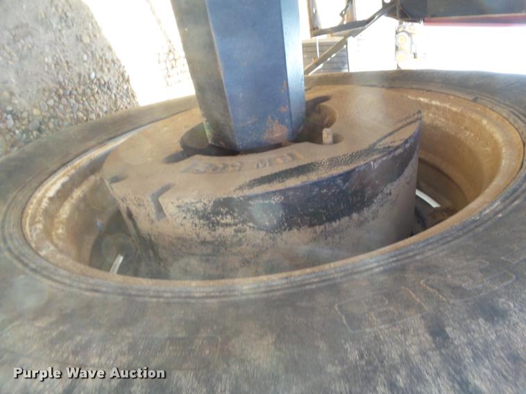 image for item L1542 1981 International 5288 tractor