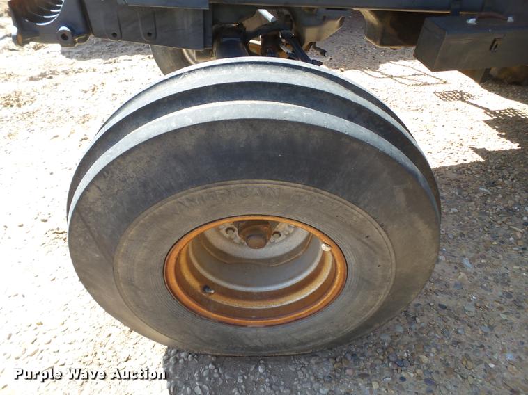 image for item L1542 1981 International 5288 tractor