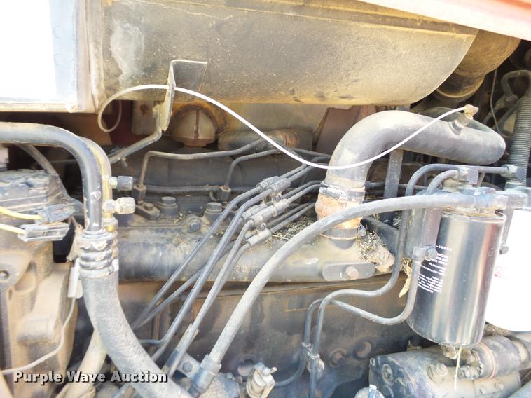 image for item L1542 1981 International 5288 tractor