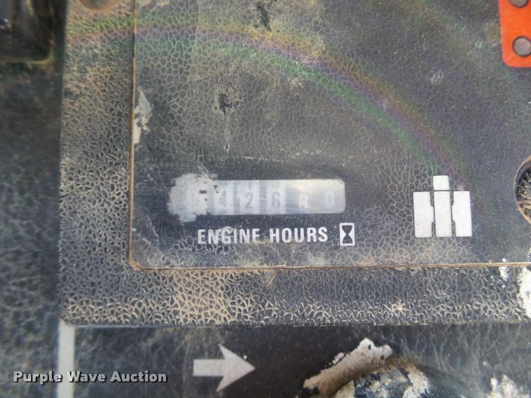 image for item L1542 1981 International 5288 tractor