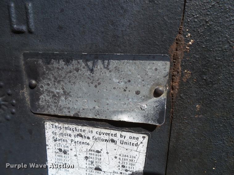 image for item L1542 1981 International 5288 tractor