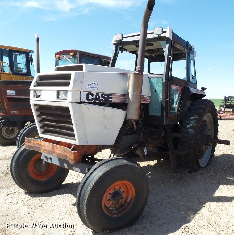 image for item L1543 1983 Case 2394 tractor
