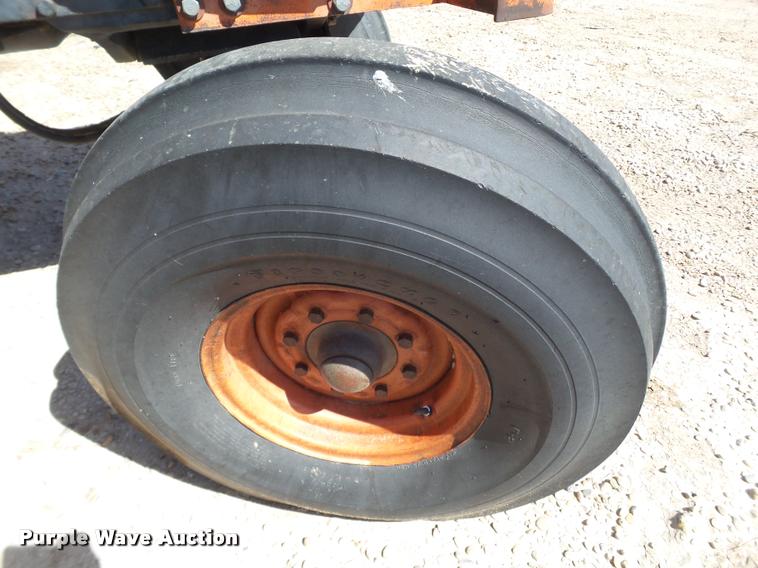 image for item L1543 1983 Case 2394 tractor