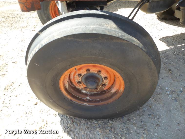 image for item L1543 1983 Case 2394 tractor