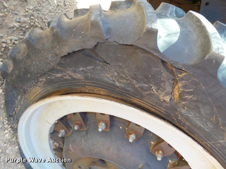 image for item L1543 1983 Case 2394 tractor