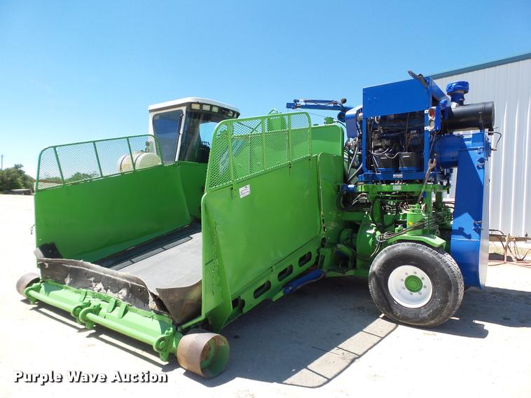 image for item L1546 2001 Ag Bagger MB10012 HyPac silage bagger