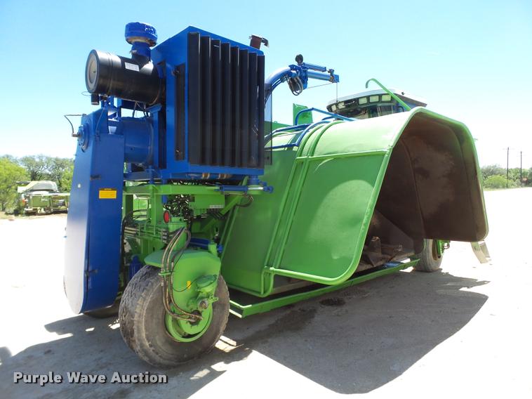 image for item L1546 2001 Ag Bagger MB10012 HyPac silage bagger