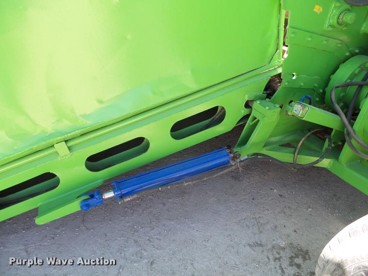 image for item L1546 2001 Ag Bagger MB10012 HyPac silage bagger