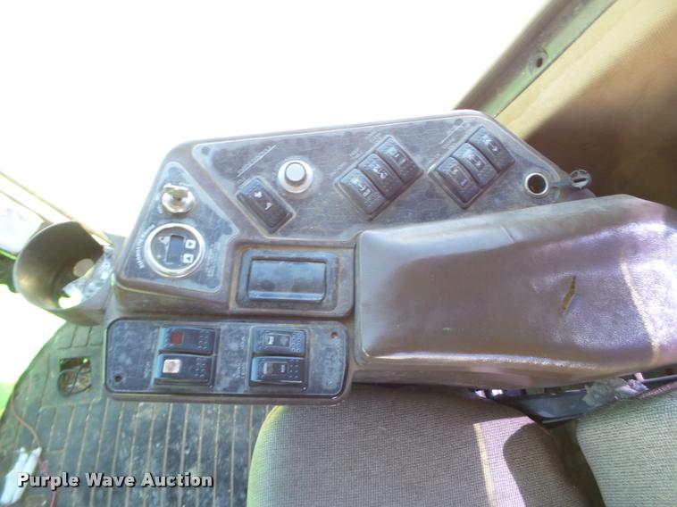 image for item L1546 2001 Ag Bagger MB10012 HyPac silage bagger