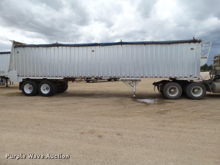 image for item L1553 2002 Imco silage trailer