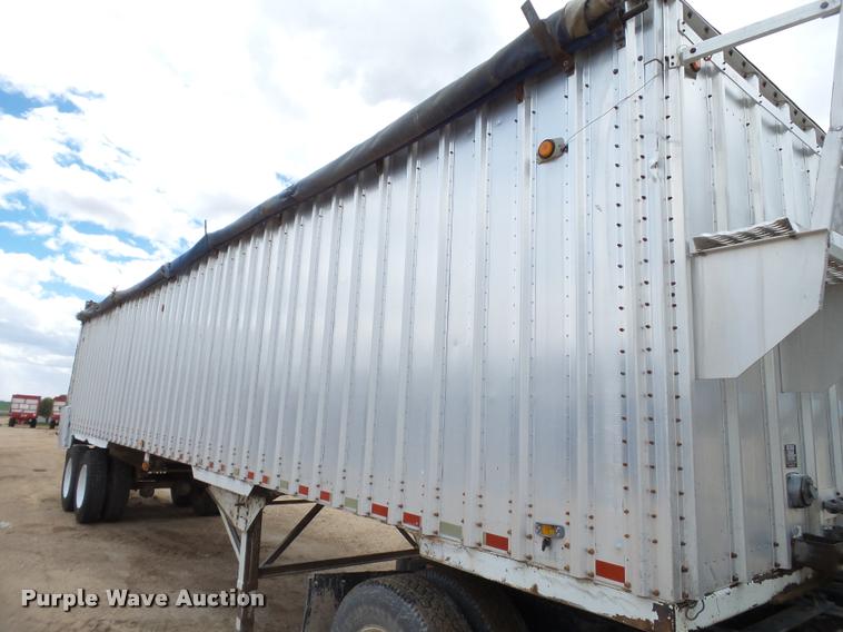 image for item L1553 2002 Imco silage trailer