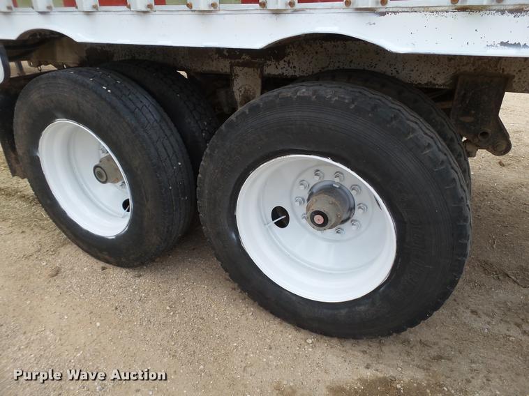 image for item L1553 2002 Imco silage trailer