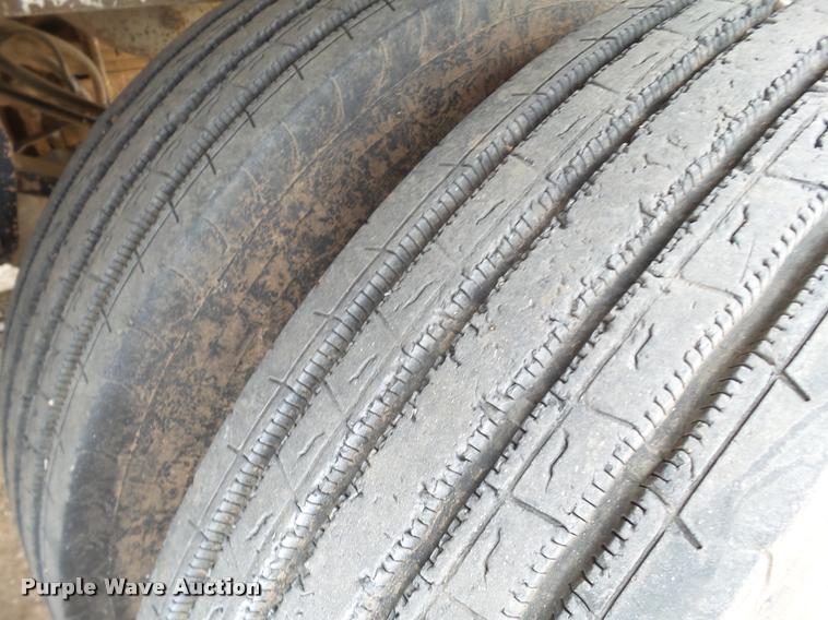 image for item L1553 2002 Imco silage trailer