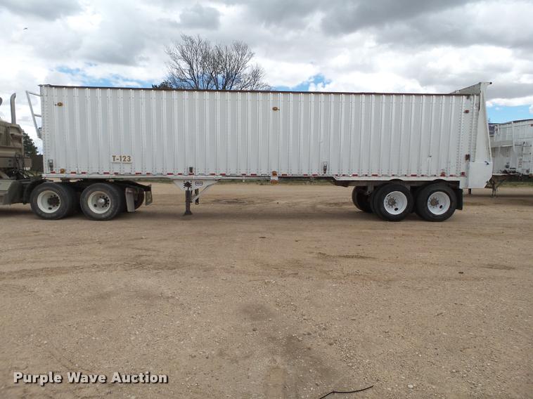 image for item L1554 2008 Imco silage trailer